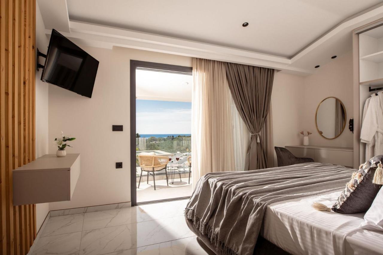 Roselia - Luxury Escape With Magnificent Views, By Zantewize Vilă