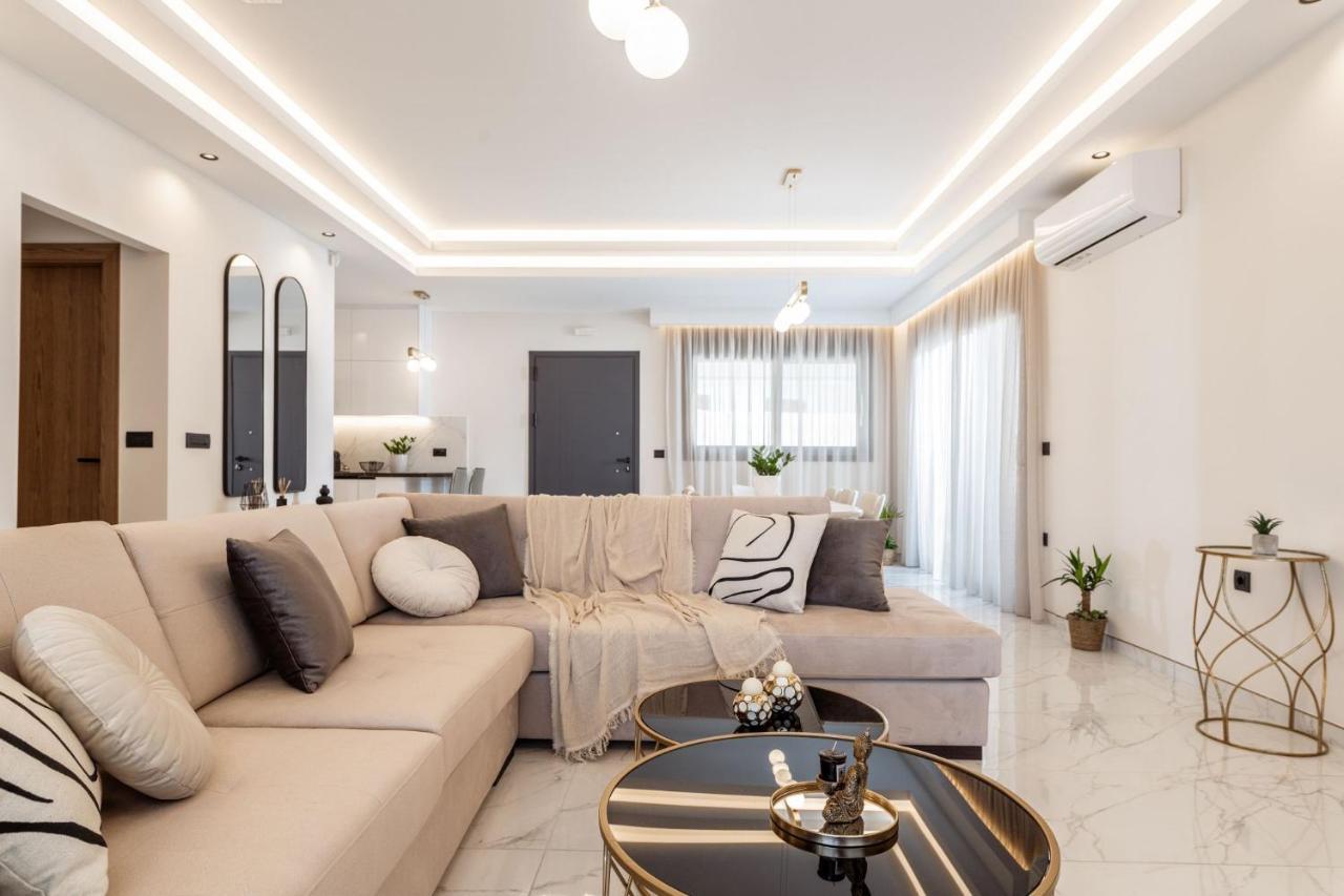 Roselia - Luxury Escape With Magnificent Views, By Zantewize Vilă Laganas